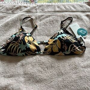 NWT Rip Curl Bikini top